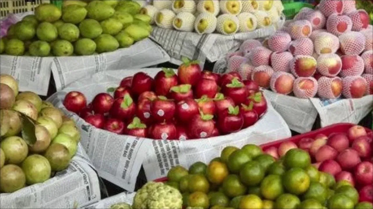 Disclaimer: ਇਸ ਲੇਖ ਵਿੱਚ ਦਿੱਤੇ ਸੁਝਾਅ ਸਿਰਫ਼ ਆਮ ਜਾਣਕਾਰੀ ਲਈ ਹਨ। ਕੋਈ ਵੀ ਫਿਟਨੈਸ ਪ੍ਰੋਗਰਾਮ ਸ਼ੁਰੂ ਕਰਨ, ਆਪਣੀ ਖੁਰਾਕ ਵਿੱਚ ਕੋਈ ਬਦਲਾਅ ਕਰਨ, ਜਾਂ ਕਿਸੇ ਵੀ ਡਾਕਟਰੀ ਸਥਿਤੀ ਲਈ ਕੋਈ ਕਾਰਵਾਈ ਕਰਨ ਤੋਂ ਪਹਿਲਾਂ ਹਮੇਸ਼ਾ ਆਪਣੇ ਡਾਕਟਰ ਨਾਲ ਸਲਾਹ ਕਰੋ।