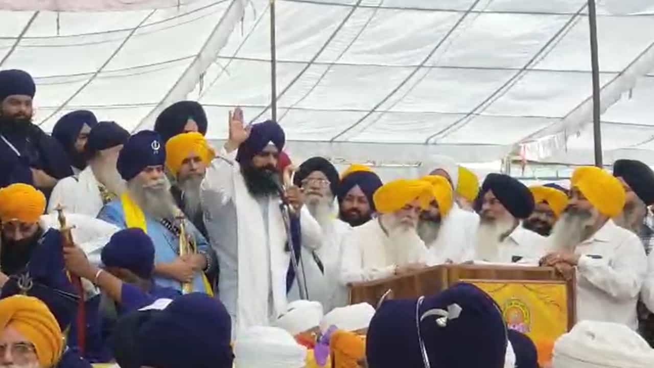 ਇਤਿਹਾਸ ਚ ਪਹਿਲੀ ਵਾਰ ਹੋਇਆ ਅਜਿਹਾ... ਜਥੇਦਾਰ ਕੁਲਦੀਪ ਸਿੰਘ ਗੜਗੱਜ ਦੀ ਦੂਜੀ ਵਾਰ ਦਸਤਾਰਬੰਦੀ