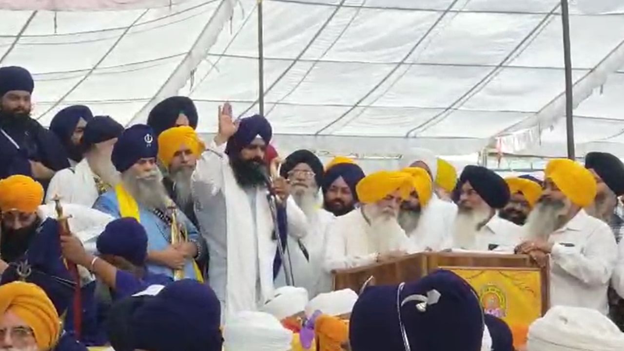 ਇਤਿਹਾਸ 'ਚ ਪਹਿਲੀ ਵਾਰ ਹੋਇਆ ਅਜਿਹਾ... ਜਥੇਦਾਰ ਕੁਲਦੀਪ ਸਿੰਘ ਗੜਗੱਜ ਦੀ ਦੂਜੀ ਵਾਰ ਦਸਤਾਰਬੰਦੀ