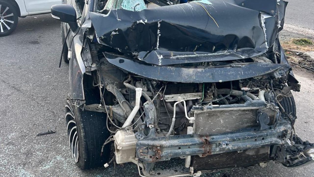 ਜਲੰਧਰ-ਅੰਮ੍ਰਿਤਸਰ ਹਾਈਵੇਅ 'ਤੇ ਸੜਕ ਹਾਦਸਾ, 2 ਨੌਜਵਾਨਾਂ ਦੀ ਮੌਤ, 3 ਜਖ਼ਮੀ, ਅਚਾਨਕ ਬ੍ਰੇਕ ਲਗਾਉਣ ਕਾਰਨ ਹੋਇਆ ਹਾਦਸਾ