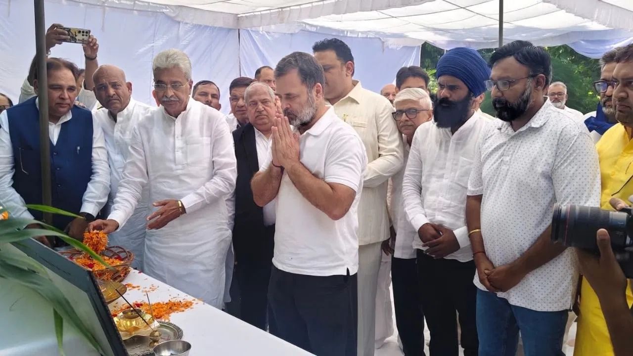 IPS ਪੂਰਨ ਕੁਮਾਰ ਖੁਦਕੁਸ਼ੀ: ਰਾਹੁਲ ਗਾਂਧੀ ਪਹੁੰਚੇ ਚੰਡੀਗੜ੍ਹ, ਪਰਿਵਾਰ ਨਾਲ ਕੀਤੀ ਮੁਲਾਕਾਤ