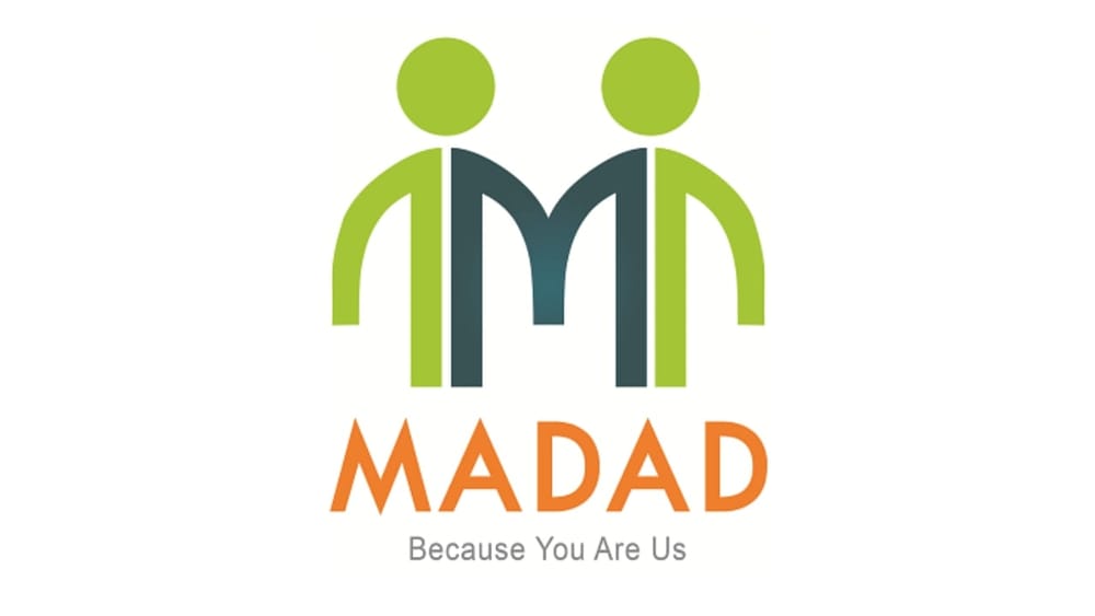 MADAD ਐਪ: ਮਦਦ ਐਪ ਵਿਦੇਸ਼ ਮੰਤਰਾਲੇ ਦੁਆਰਾ ਨਾਗਰਿਕਾਂ ਨੂੰ ਸਹਾਇਤਾ ਪ੍ਰਦਾਨ ਕਰਨ ਲਈ ਵਿਕਸਤ ਕੀਤੀ ਗਈ ਸੀ। ਇਹ ਐਪ ਖਾਸ ਤੌਰ 'ਤੇ ਉਨ੍ਹਾਂ ਸਥਿਤੀਆਂ ਵਿੱਚ ਮਦਦਗਾਰ ਹੈ ਜਿੱਥੇ ਕੋਈ ਦਸਤਾਵੇਜ਼ ਗੁੰਮ ਹੋ ਜਾਂਦਾ ਹੈ, ਪਾਸਪੋਰਟ ਨਾਲ ਸਬੰਧਤ ਸਮੱਸਿਆ ਆਉਂਦੀ ਹੈ, ਜਾਂ ਵਿਦੇਸ਼ ਵਿੱਚ ਕੋਈ ਐਮਰਜੈਂਸੀ ਆਉਂਦੀ ਹੈ। ਇਹ ਐਪ ਉਪਭੋਗਤਾਵਾਂ ਨੂੰ ਸਿੱਧੇ ਸਬੰਧਤ ਅਧਿਕਾਰੀਆਂ ਨਾਲ ਜੋੜਦਾ ਹੈ, ਸ਼ਿਕਾਇਤਾਂ ਦਾ ਜਲਦੀ ਹੱਲ ਯਕੀਨੀ ਬਣਾਉਂਦਾ ਹੈ। ਇਹ ਐਪ ਵਿਦੇਸ਼ ਯਾਤਰਾ ਜਾਂ ਦਸਤਾਵੇਜ਼ ਨਾਲ ਸਬੰਧਤ ਖਤਰਿਆਂ ਦੇ ਮਾਮਲੇ ਵਿੱਚ ਬਹੁਤ ਮਹੱਤਵਪੂਰਨ ਸਾਬਤ ਹੁੰਦਾ ਹੈ। (Image-Play Store)