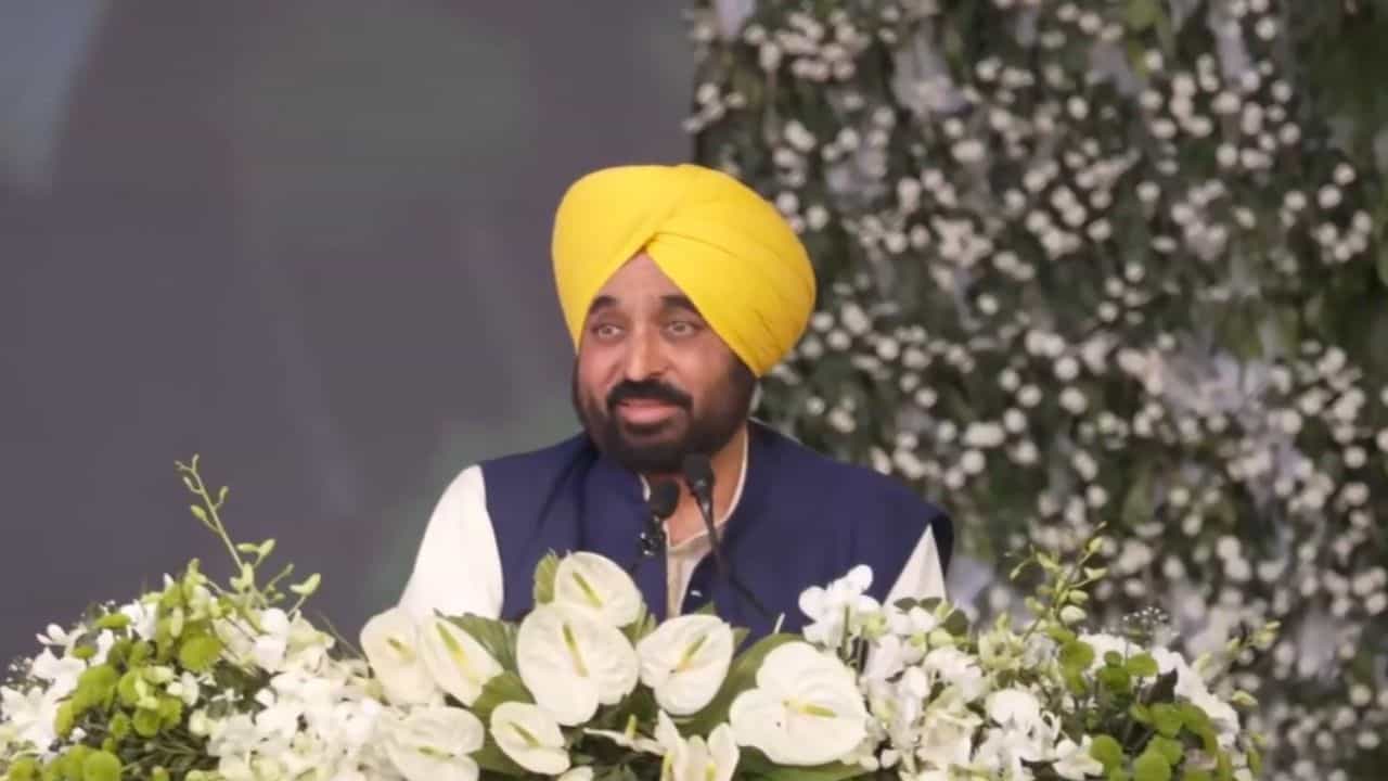 ਪਵਿੱਤਰ ਸ਼ਹਿਰਾਂ ਚ ਮੁਫ਼ਤ ਚੱਲਣਗੇ ਬੱਸਾਂ ਤੇ ਰਿਕਸ਼ੇ, CM ਮਾਨ ਵੱਲੋਂ ਵੱਡਾ ਐਲਾਨ, ਜਾਣੋ ਹੋਰ ਕਿ ਕਿਹਾ