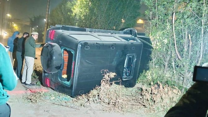 ਦਿੱਲੀ ਵਿੱਚ ਤੇਜ਼ ਰਫ਼ਤਾਰ ਮਰਸੀਡੀਜ਼ ਕਾਰ ਦਾ ਕਹਿਰ, ਤਿੰਨ ਲੋਕਾਂ ਨੂੰ ਮਾਰੀ ਟੱਕਰ