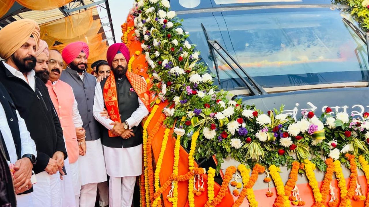 ਫਿਰੋਜ਼ਪੁਰ ਕੈਂਟ ਤੋਂ ਦਿੱਲੀ ਲਈ ਨਵੀਂ ਵੰਦੇ ਭਾਰਤ ਦੀ ਸ਼ੁਰੂਆਤ, ਸਫਰ ਹੋਇਆ ਅਸਾਨ