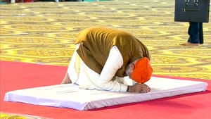 PM ਮੋਦੀ ਡੇਰਾ ਸੱਚਖੰਡ ਬੱਲਾਂ ਪਹੁੰਚੇ, ਸੰਤ ਨਿਰੰਜਨ ਦਾਸ ਜੀ ਨਾਲ ਕੀਤੀ ਮੁਲਾਕਾਤ