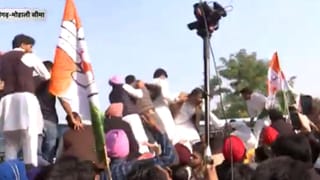 ਗਵਰਨਰ ਹਾਉਸ ਵੱਲ ਜਾ ਰਹੇ ਕਾਂਗਰਸੀ ਆਗੂਆਂ ਨੂੰ ਪੁਲਿਸ ਨੇ ਰੋਕਿਆ; ਨਰਾਜ ਆਗੂਆਂ ਨੇ ਤੋੜੇ ਬੈਰੀਕੇਡ