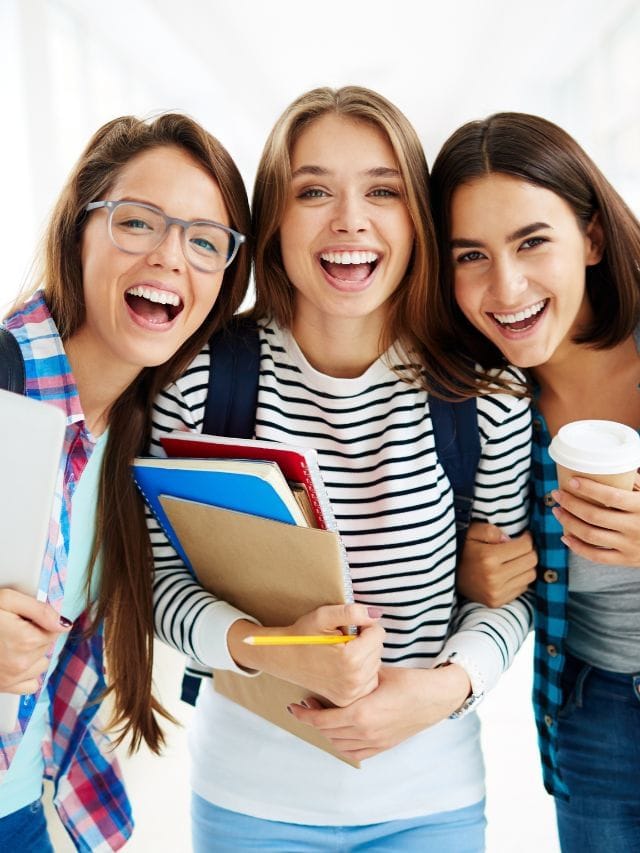 12ਵੀਂ ਤੋਂ ਬਾਅਦ ਕਾਮਰਸ ਦੇ ਵਿਦਿਆਰਥੀਆਂ ਲਈ ਸਭ ਤੋਂ ਵਧੀਆ ਕਰੀਅਰ ਵਿਕਲਪ ਹੈ