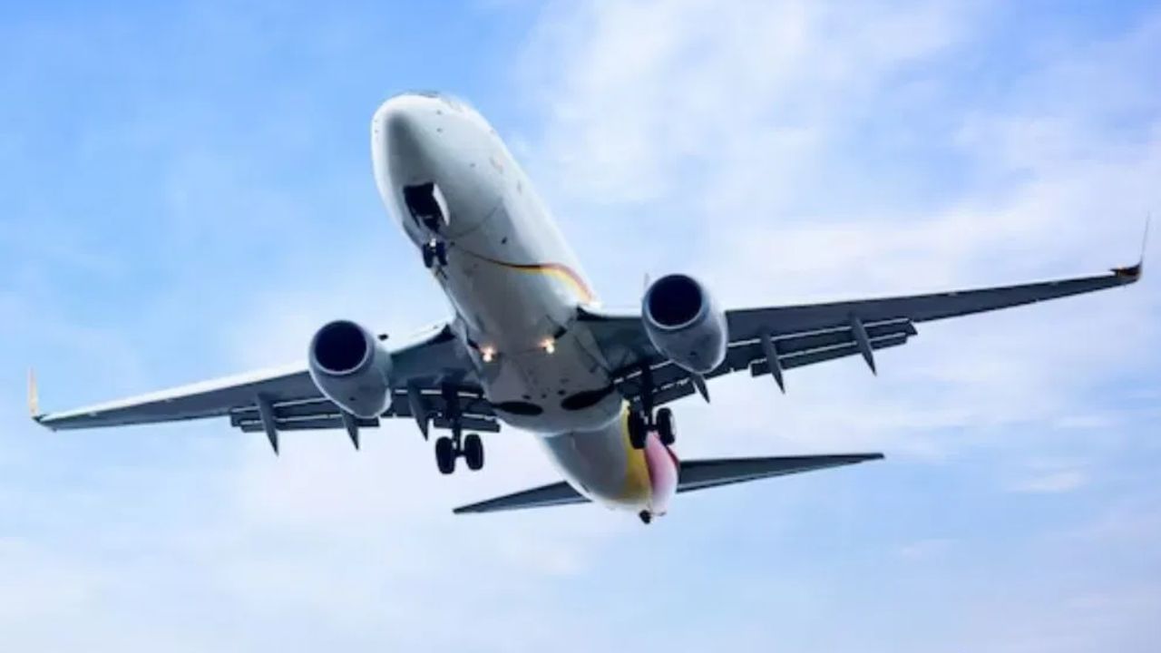 ਕੀ ਅਮਰੀਕਾ ਹਮਲਾ ਕਰੇਗਾ? ਚੇਤਾਵਨੀ ਤੋਂ ਬਾਅਦ ਕਈ ਅੰਤਰਰਾਸ਼ਟਰੀ ਏਅਰਲਾਈਨਾਂ ਨੇ ਵੈਨੇਜ਼ੁਏਲਾ ਲਈ ਉਡਾਣਾਂ ਕੀਤੀਆਂ ਰੱਦ