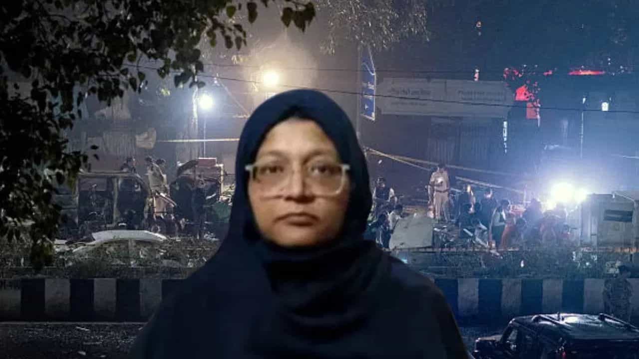 ਦਿਨ ਵੇਲੇ ਡਾਕਟਰ, ਰਾਤ ​​ਨੂੰ ਅੱਤਵਾਦੀ ਸਾਜ਼ਿਸ਼... ਮੈਡਮ ਸਰਜਨ ਦਾ ਵੁਲਫ ਕੋਡ ਤੇ ਮੁਨੀਰ ਦੇ ਹੱਥਾਂ ਚ ਰਿਮੋਟ!