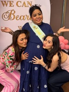 ਦੂਜੀ ਵਾਰ ਮਾਂ ਬਣਨ ਵਾਲੀ ਹੈ ਭਾਰਤੀ ਸਿੰਘ, ਸੈੱਟ ‘ਤੇ ਮਿਲਿਆ Cute ਬੇਬੀ ਸ਼ਾਵਰ ਸਰਪ੍ਰਾਈਜ਼...