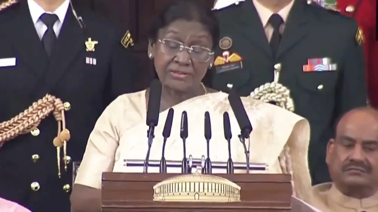 ਸੰਵਿਧਾਨ ਨਿਰਮਾਤਾ ਚਾਹੁੰਦੇ ਸਨ ਕਿ ਸਾਡੇ ਲੋਕਤੰਤਰੀ ਅਧਿਕਾਰ ਸੁਰੱਖਿਅਤ ਰਹਿਣ - ਸੰਵਿਧਾਨ ਦਿਵਸ 'ਤੇ ਬੋਲੀ ਰਾਸ਼ਟਰਪਤੀ ਮੁਰਮੂ