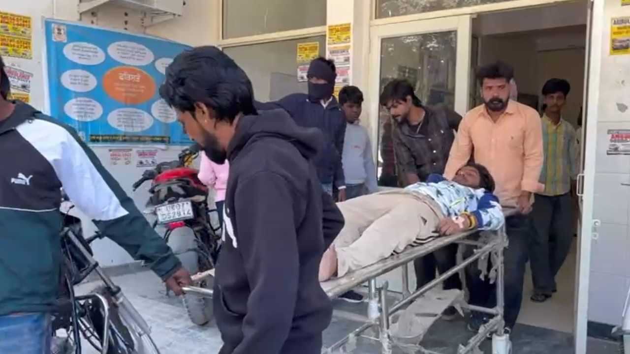 ਫਿਰੋਜ਼ਪੁਰ ਦੇ ਬਗਦਾਦੀ ਗੇਟ ਕੋਲ ਚੱਲੀ ਗੋਲੀ, ਇੱਕ ਨੌਜਵਾਨ ਜਖ਼ਮੀ, ਪੁਲਿਸ ਕਰ ਰਹੀ ਮਾਮਲੇ ਦੀ ਜਾਂਚ ਫਿਰੋਜ਼ਪੁਰ ਦੇ ਬਗਦਾਦੀ ਗੇਟ ਕੋਲ ਚੱਲੀ ਗੋਲੀ, ਇੱਕ ਨੌਜਵਾਨ ਜਖ਼ਮੀ, ਪੁਲਿਸ ਕਰ ਰਹੀ ਮਾਮਲੇ ਦੀ ਜਾਂਚ