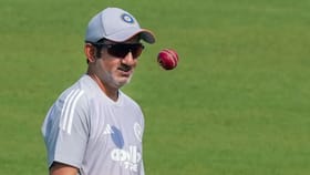 ਡੇਢ ਸਾਲ 'ਚ ਅਜ਼ਮਾ ਲਏ 7 ਬੱਲੇਬਾਜ਼, ਟੀਮ ਨੂੰ ਮਹਿੰਗਾ ਪੈ ਰਿਹਾ ਗੰਭੀਰ ਦਾ ਪ੍ਰਯੋਗ