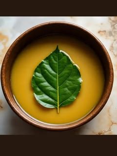 ਘਿਓ ਬਣਾਉਂਦੇ ਸਮੇਂ ਪਾਨ ਦੇ ਪੱਤੇ ਪਾਉਣ ਨਾਲ ਕੀ ਹੁੰਦਾ ਹੈ,ਜਾਣੋ ਘਰੇਲੂ ਉਪਾਅ...