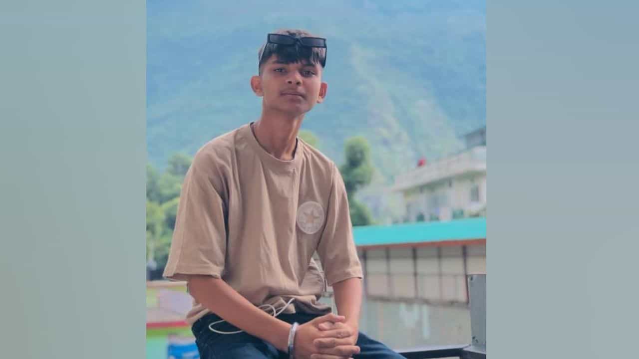 ਇੱਕ ਮੌਕਾ ਦਿੰਦੀ, ਮੈਂ ਪਹਿਲਾਂ ਵਰਗਾ ਬਣ ਜਾਣਾ ਸੀ...ਵਿਆਹ ਤੋਂ ਇਨਕਾਰ ਕਰਨ ਦੇ ਪ੍ਰੇਮੀ ਨੇ ਕੀਤੀ ਖੁਦਕੁਸ਼ੀ ਇੱਕ ਮੌਕਾ ਦਿੰਦੀ, ਮੈਂ ਪਹਿਲਾਂ ਵਰਗਾ ਬਣ ਜਾਣਾ ਸੀ...ਵਿਆਹ ਤੋਂ ਇਨਕਾਰ ਕਰਨ ਦੇ ਪ੍ਰੇਮੀ ਨੇ ਕੀਤੀ ਖੁਦਕੁਸ਼ੀ