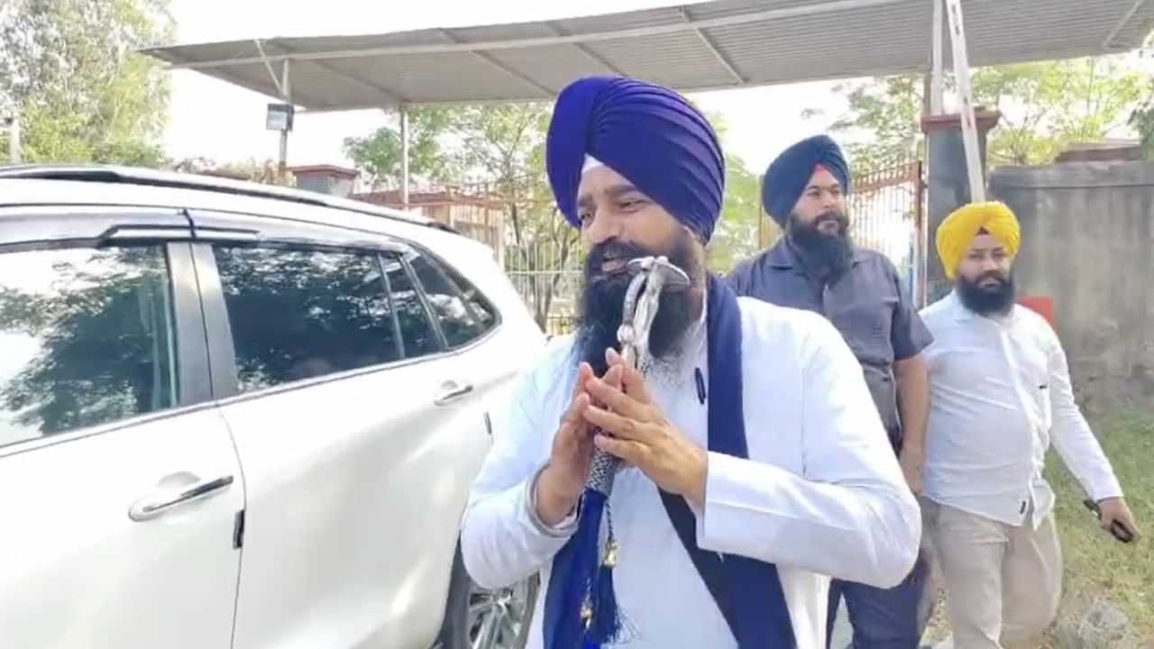 ਕਰਤਾਰਪੁਰ ਸਾਹਿਬ ਦਾ ਲਾਂਘਾ ਖੋਲ੍ਹਣ ਦੀ ਅਪੀਲ, ਪਾਕਿਸਤਾਨ ਤੋਂ ਦਰਸ਼ਨ ਕਰਕੇ ਪਰਤੇ ਜੱਥੇਦਾਰ ਗੜਗੱਜ