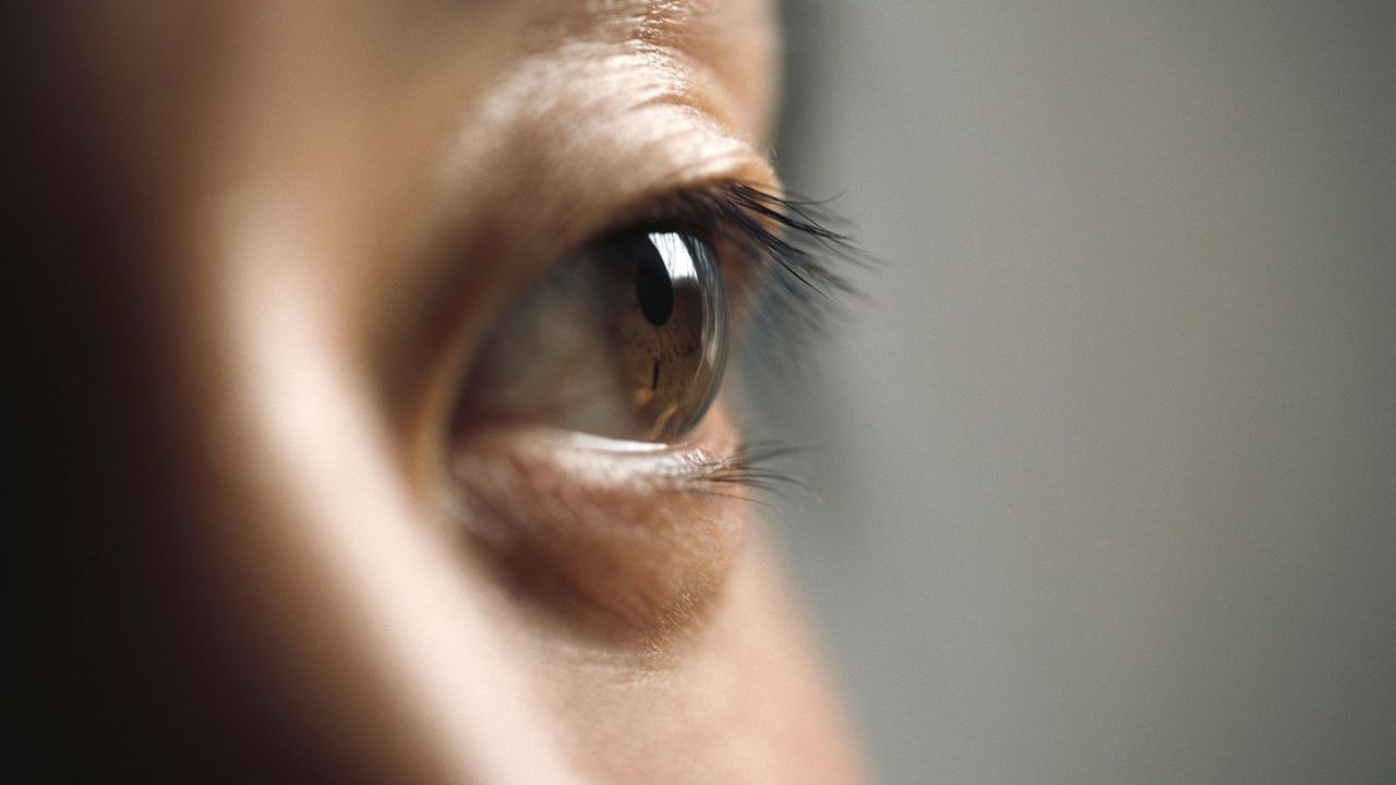 ਸਵੇਰੇ ਉੱਠਦੇ ਹੀ ਅੱਖਾਂ ਵਿੱਚ ਪਾਣੀ ਆਉਣਾ ਕਿਸ ਬਿਮਾਰੀ ਦੀ ਹੈ ਨਿਸ਼ਾਨੀ, ਆਓ ਮਹਿਰਾਂ ਤੋਂ ਜਾਣੀਏ