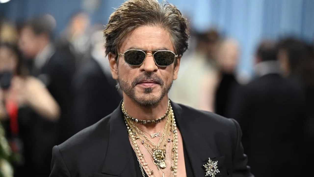 Shah Rukh Khan ਨੇ ਪਾਸ ਕੀਤਾ ਸੀ ਆਈਟੀਆਈ ਦਾ Entrance Exam, ਪਰ ਨਹੀਂ ਲਿਆ ਸੀ ਦਾਖਿਲਾ, DU ਤੋਂ ਕੀਤੀ ਸੀ ਅਰਥ ਸ਼ਾਸਤਰ ਦੀ ਪੜ੍ਹਾਈ Shah Rukh Khan ਨੇ ਪਾਸ ਕੀਤਾ ਸੀ ਆਈਟੀਆਈ ਦਾ Entrance Exam, ਪਰ ਨਹੀਂ ਲਿਆ ਸੀ ਦਾਖਿਲਾ, DU ਤੋਂ ਕੀਤੀ ਸੀ ਅਰਥ ਸ਼ਾਸਤਰ ਦੀ ਪੜ੍ਹਾਈ