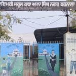 ਬਰਨਾਲਾ ਵਿਖੇ ਵਿਦਿਆਰਥਣਾਂ ਨਾਲ ਅਸ਼ਲੀਲ ਹਰਕਤਾਂ ਦੇ ਦੋਸ਼ਾਂ ਹੇਠ ਅਧਿਆਪਕ ਗ੍ਰਿਫ਼ਤਾਰ, ਸਿੱਖਿਆ ਵਿਭਾਗ ਨੇ ਕੀਤਾ ਨਿਲੰਬਿਤ