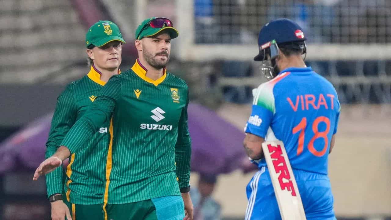 IND vs SA: ਰਾਏਪੁਰ ਵਿੱਚ ਟੀਮ ਇੰਡੀਆ ਦੀ ਸ਼ਰਮਨਾਕ ਹਾਰ, ਕੋਹਲੀ -ਰੁਤੁਰਾਜ ਦੇ ਸੈਂਕੜੇ ਵਿਅਰਥ, ਦੱਖਣੀ ਅਫਰੀਕਾ ਦੀ ਰਿਕਾਰਡ ਜਿੱਤ IND vs SA: ਰਾਏਪੁਰ ਵਿੱਚ ਟੀਮ ਇੰਡੀਆ ਦੀ ਸ਼ਰਮਨਾਕ ਹਾਰ, ਕੋਹਲੀ -ਰੁਤੁਰਾਜ ਦੇ ਸੈਂਕੜੇ ਵਿਅਰਥ, ਦੱਖਣੀ ਅਫਰੀਕਾ ਦੀ ਰਿਕਾਰਡ ਜਿੱਤ