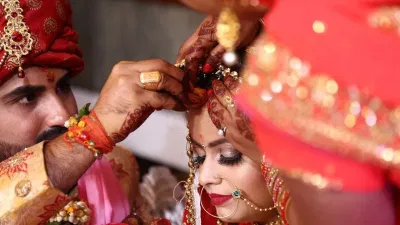 Kharmas 2025: ਖਰਮਾਸ ਵਿੱਚ ਮਾਂਗਲਿਕ ਕੰਮ ਨਹੀਂ ਹੁੰਦੇ, ਪਰ ਕੀ ਨਵੇਂ ਕੱਪੜੇ ਖਰੀਦਣਾ ਸ਼ੁਭ ਹੈ?