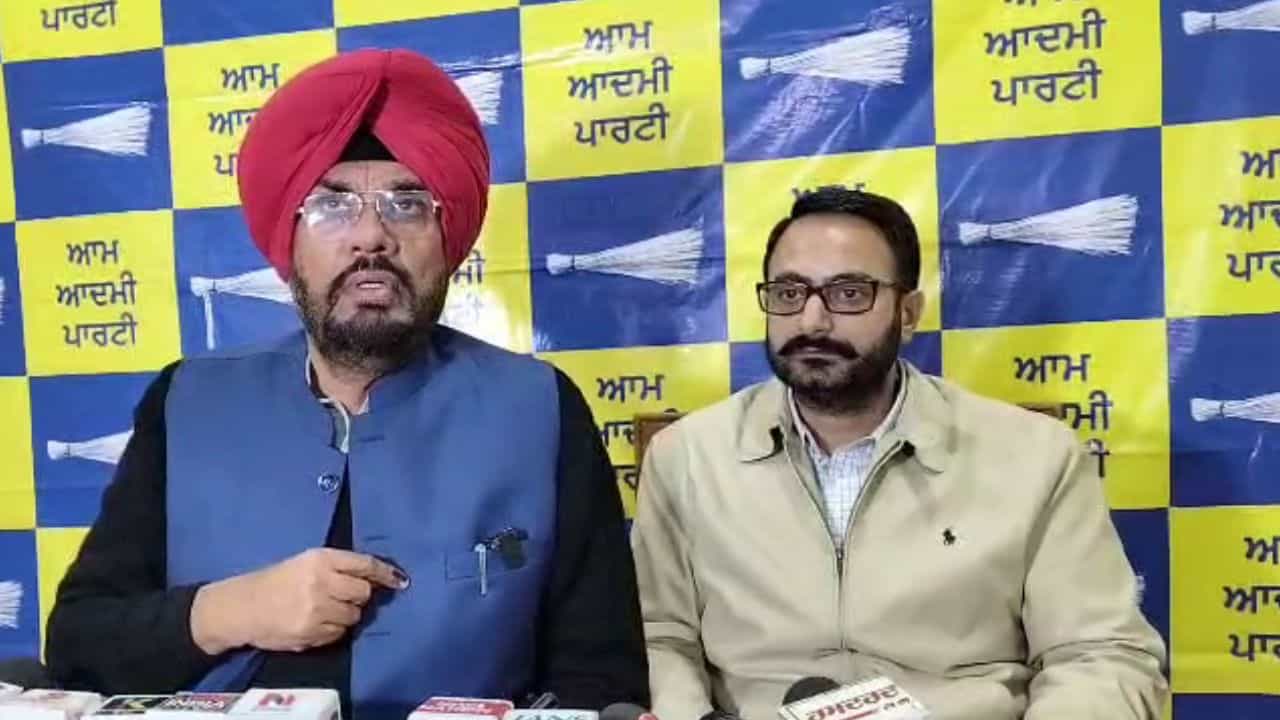 ਮਾਨ ਸਰਕਾਰ ਨੇ ਨਿਰਪੱਖ ਚੋਣਾਂ ਦਾ ਨਿਭਾਇਆ ਵਾਅਦਾ- ਕੁਲਦੀਪ ਧਾਲੀਵਾਲ, ਕਰਪਸ਼ਨ ਤੇ ਨਹੀਂ ਹੋਵੇਗਾ ਕੋਈ ਸਮਝੌਤਾ ਮਾਨ ਸਰਕਾਰ ਨੇ ਨਿਰਪੱਖ ਚੋਣਾਂ ਦਾ ਨਿਭਾਇਆ ਵਾਅਦਾ- ਕੁਲਦੀਪ ਧਾਲੀਵਾਲ, ਕਰਪਸ਼ਨ ਤੇ ਨਹੀਂ ਹੋਵੇਗਾ ਕੋਈ ਸਮਝੌਤਾ