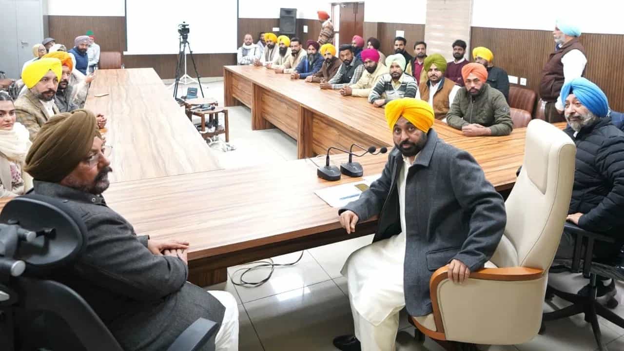 ਡਿਗਰੀ ਨਹੀਂ, ਬਿਹਤਰ ਭਵਿੱਖ ਵੀ... ਪੇਰੈਂਟ-ਟੀਚਰ ਮੀਟਿੰਗ ਨੇ ਪੰਜਾਬ ਦੇ ਸਰਕਾਰੀ ਸਕੂਲਾਂ ਦੀ ਬਦਲੀ ਤਸਵੀਰ