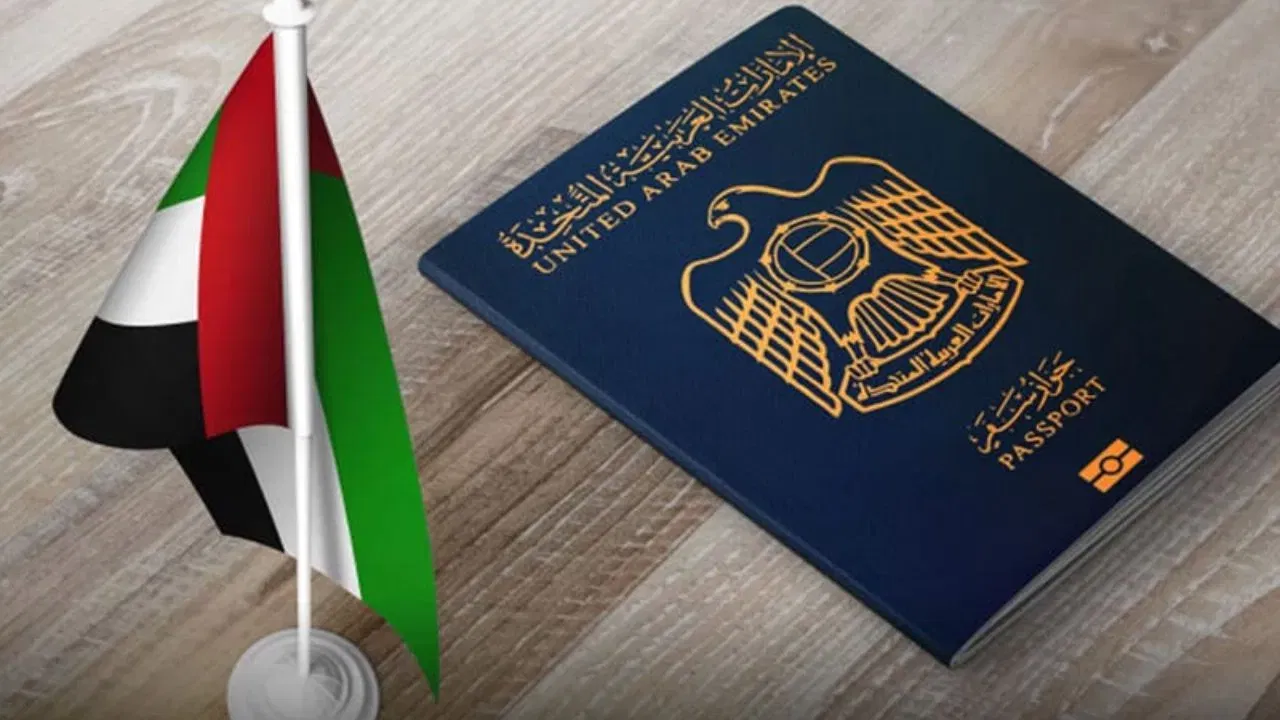 ਸੰਯੁਕਤ ਅਰਬ ਅਮੀਰਾਤ ਕਾਰੋਬਾਰ ਲਈ ਦੁਨੀਆ ਦੇ ਸਭ ਤੋਂ ਆਕਰਸ਼ਕ ਸਥਾਨਾਂ ਵਿੱਚੋਂ ਇੱਕ ਹੈ। 10 ਸਾਲਾਂ ਦਾ ਨਿਵਾਸ ਵੀਜ਼ਾ ਪ੍ਰਾਪਤ ਕਰਨ ਲਈ, ਜਾਇਦਾਦ ਵਿੱਚ ਘੱਟੋ ਘੱਟ 2 ਮਿਲੀਅਨ ਦਿਰਹਾਮ (ਲਗਭਗ 5 ਕਰੋੜ) ਦਾ ਨਿਵੇਸ਼ ਕਰਨ ਦੀ ਲੋੜ ਹੁੰਦੀ ਹੈ। ਯੂਏਈ ਨਿੱਜੀ ਆਮਦਨ ਟੈਕਸ, ਪੂੰਜੀ ਲਾਭ ਟੈਕਸ, ਜਾਇਦਾਦ ਟੈਕਸ, ਜਾਂ ਕੋਈ ਹੋਰ ਟੈਕਸ ਨਹੀਂ ਲਗਾਉਂਦਾ ਹੈ।