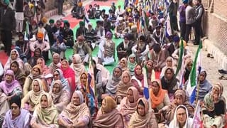 ਕਿਸਾਨਾਂ ਦਾ ਪੰਜਾਬ ਭਰ ‘ਚ ਪ੍ਰਦਰਸ਼ਨ, ਬੋਲੇ- ਨਹੀਂ ਹੋਈ ਸੁਣਵਾਈ ਤਾਂ ਰੋਕਾਂਗੇ ਰੇਲਾਂ