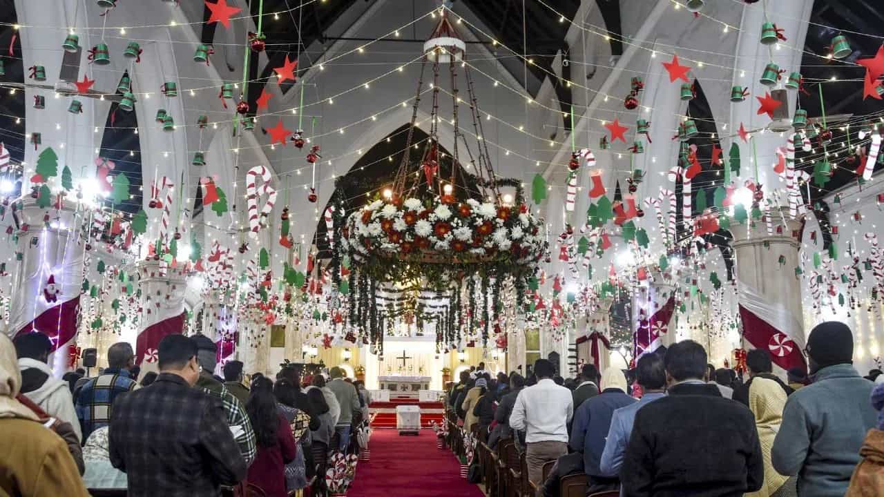 ਪੂਰੀ ਦੁਨੀਆ ਮਨਾ ਰਹੀ ਕ੍ਰਿਸਮਸ, ਇਸ ਦੇਸ਼ ਚ ਹੈ ਸਭ ਤੋਂ ਵੱਧ ਈਸਾਈ ਆਬਾਦੀ, ਜਾਣੋ ਭਾਰਤ ਚ ਕਿੰਨੀ ਹੈ ਜਨਸੰਖਿਆ?