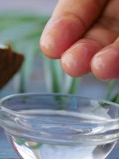 ਬੇਬੀ ਆਇਲ ਦੇ 5 ਜ਼ਬਰਦਸਤ ਹੈਕਸ, ਜੋ ਜ਼ਿੰਦਗੀ ਨੂੰ ਬਣਾਉਣ ਆਸਾਨ...