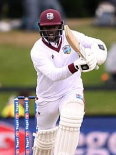 ਇਸ ਖਿਡਾਰੀ ਨੇ ਆਪਣੇ 16 ਸਾਲਾਂ ਦੇ ਕਰੀਅਰ ਵਿੱਚ ਅਰਧ ਸੈਂਕੜਾ ਲਗਾਇਆ...