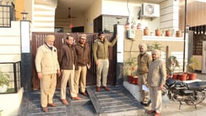 ਜਲੰਧਰ 'ਚ ਨਸ਼ਾ ਤਸਕਰ ਦੀ 45 ਲੱਖ ਦੀ ਜਾਇਦਾਦ ਫ਼ਰੀਜ਼, ਘਰ ਦੇ ਬਾਹਰ ਲਾਇਆ ਨੋਟਿਸ