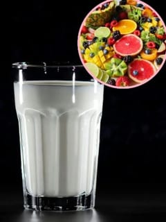 ਦੁੱਧ ਨਾਲ ਕੇਵਲ ਇਹ ਦੋ ਫਲ ਹੀ ਖਾਣੇ ਹਨ ਸੁਰੱਖਿਅਤ, ਹੋਰ ਫਲ ਬਣ ਸਕਦੇ ਹਨ ਉਲਟੀ ਦਾ ਕਾਰਨ...