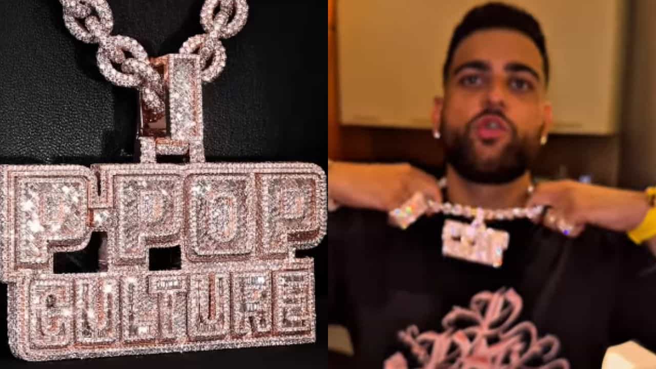 10 ਹਜ਼ਾਰ ਤੋਂ ਵੱਧ ਹੀਰੇ, 300 ਗ੍ਰਾਮ ਸੋਨਾ ਤੇ ਹਜ਼ਾਰਾਂ ਸਟੋਨਸ, P-POP ਕਲਚਰ ਟੂਰ ਚ ਨਜ਼ਰ ਆਵੇਗੀ ਕਰਨ ਔਜਲਾ ਦੀ ਚੇਨ 10 ਹਜ਼ਾਰ ਤੋਂ ਵੱਧ ਹੀਰੇ, 300 ਗ੍ਰਾਮ ਸੋਨਾ ਤੇ ਹਜ਼ਾਰਾਂ ਸਟੋਨਸ, P-POP ਕਲਚਰ ਟੂਰ ਚ ਨਜ਼ਰ ਆਵੇਗੀ ਕਰਨ ਔਜਲਾ ਦੀ ਚੇਨ