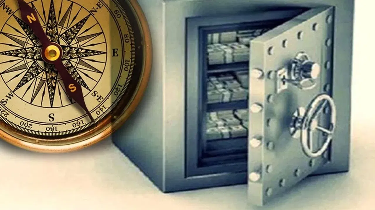 ਖਜ਼ਾਨਾ ਰੱਖਣ ਲਈ ਸਹੀ ਦਿਸ਼ਾ: ਵਾਸਤੂ ਅਨੁਸਾਰ, ਉੱਤਰ ਦਿਸ਼ਾ ਵਿੱਚ ਖਜ਼ਾਨਾ ਰੱਖਣ ਨਾਲ ਵਿੱਤੀ ਸਮੱਸਿਆਵਾਂ ਦੂਰ ਹੁੰਦੀਆਂ ਹਨ। ਖਜ਼ਾਨੇ ਦੇ ਅੰਦਰ ਲਾਲ ਕੱਪੜਾ ਵਿਛਾਓ ਅਤੇ ਸ਼੍ਰੀ ਯੰਤਰ ਸਥਾਪਿਤ ਕਰੋ। ਇਸ ਨਾਲ ਅਚਾਨਕ ਆਉਣ ਵਾਲੇ ਖਰਚੇ ਰੁਕਣਗੇ।