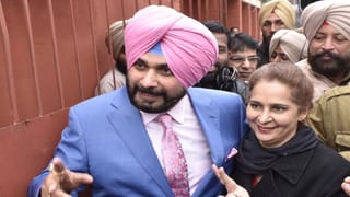 ਨਵਜੋਤ ਕੌਰ ਦੇ ‘500 ਕਰੋੜ’ ਵਾਲੇ ਬਿਆਨ ਤੋਂ ਕਾਂਗਰਸ ਦਾ ਕਿਨਾਰਾ, ਭਾਜਪਾ ਬੋਲੀ- ਇਹ ਲੋਕਤੰਤਰ ਦੇ ਦੁਸ਼ਮਣ