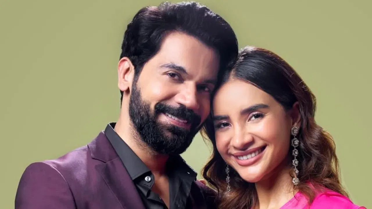 15 ਨਵੰਬਰ ਅਦਾਕਾਰ ਰਾਜਕੁਮਾਰ ਰਾਓ ਅਤੇ ਪੱਤਰਲੇਖਾ ਲਈ ਬਹੁਤ ਖਾਸ ਦਿਨ ਸੀ। ਉਨ੍ਹਾਂ ਨੇ ਆਪਣੀ ਚੌਥੀ ਵਿਆਹ ਦੀ ਵਰ੍ਹੇਗੰਢ 'ਤੇ ਆਪਣੀ ਪਹਿਲੀ ਧੀ ਦਾ ਸਵਾਗਤ ਕੀਤਾ। ਦੋਵਾਂ ਨੇ ਇਸਨੂੰ ਪਰਮਾਤਮਾ ਦਾ ਸਭ ਤੋਂ ਵੱਡਾ ਆਸ਼ੀਰਵਾਦ ਦੱਸਿਆ।