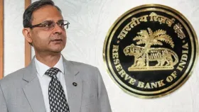 RBI ਨੇ ਆਮ ਲੋਕਾਂ ਨੂੰ ਨਵੇਂ ਸਾਲ ਦਾ ਦਿੱਤਾ ਤੋਹਫ਼ਾ, ਘੱਟ ਕੀਤੀ ਕਾਰ ਲੋਨ ਦੀ EMI