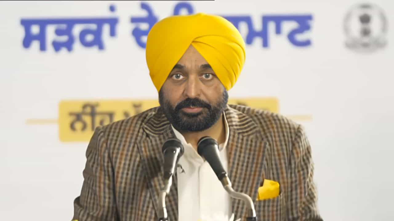 CM ਮਾਨ ਵੱਲੋਂ ਮਜੀਠਾ ਹਲਕੇ ਨੂੰ ਸੌਗਾਤ, 23 ਪੇਂਡੂ ਲਿੰਕ ਸੜਕਾਂ ਦੀ ਉਸਾਰੀ ਦਾ ਰੱਖਿਆ ਨੀਂਹ ਪੱਥਰ