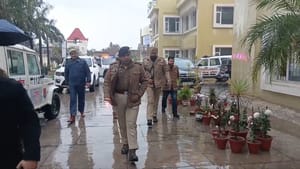 ਪਠਾਨਕੋਟ ਦੇ ਕਈ ਸਕੂਲਾਂ ਨੂੰ ਬੰਬ ਨਾਲ ਉਡਾਉਣ ਦੀ ਧਮਕੀ... ਨਹੀਂ ਮਿਲੀ ਸ਼ੱਕੀ ਚੀਜ ਪਠਾਨਕੋਟ ਦੇ ਕਈ ਸਕੂਲਾਂ ਨੂੰ ਬੰਬ ਨਾਲ ਉਡਾਉਣ ਦੀ ਧਮਕੀ... ਨਹੀਂ ਮਿਲੀ ਸ਼ੱਕੀ ਚੀਜ