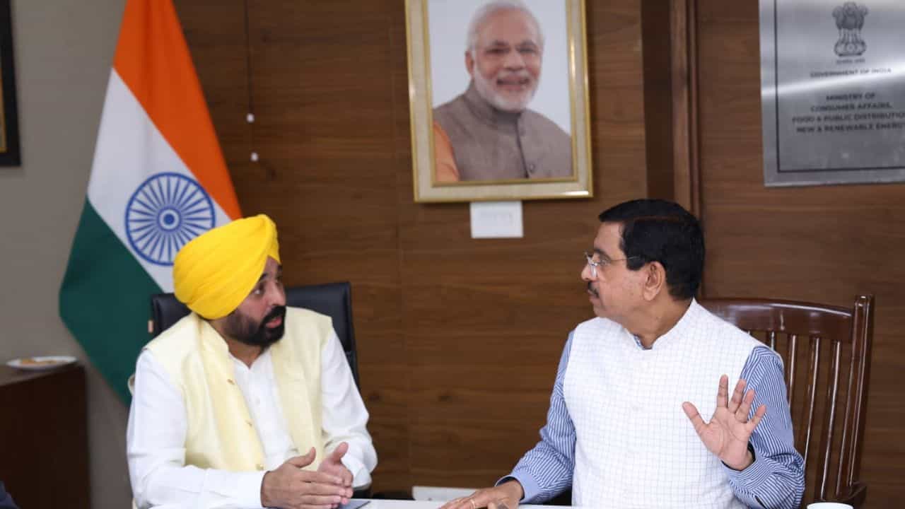 FCI ਜੀਐਮ ਦੀ ਨਿਯੁਕਤੀ ਨੂੰ ਲੈ ਕੇ ਪੰਜਾਬ ਅਤੇ ਕੇਂਦਰ ਵਿਚਾਲੇ ਟਕਰਾਅ, UT ਕੇਡਰ ਅਧਿਕਾਰੀ ਨੀਤਿਕਾ ਪੰਵਾਰ ਦੀ ਸਿਫਾਰਸ਼ ਤੋਂ ਨਰਾਜ਼ ਸੀਐਮ ਨੇ ਕੇਂਦਰ ਨੂੰ ਲਿੱਖੀ ਚਿੱਠੀ