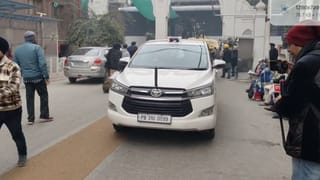 328 ਸਰੂਪ ਗਾਇਬ ਹੋਣ ਮਾਮਲੇ ਦੀ ਜਾਂਚ ਲਈ SGPC ਦੇ ਅੰਮ੍ਰਿਤਸਰ ਤੇ ਚੰਡੀਗੜ੍ਹ ਦੇ ਦਫਤਰਾਂ ‘ਚ ਪਹੁੰਚੀ SIT, ਮੰਗੇ ਦਸਤਾਵੇਜ