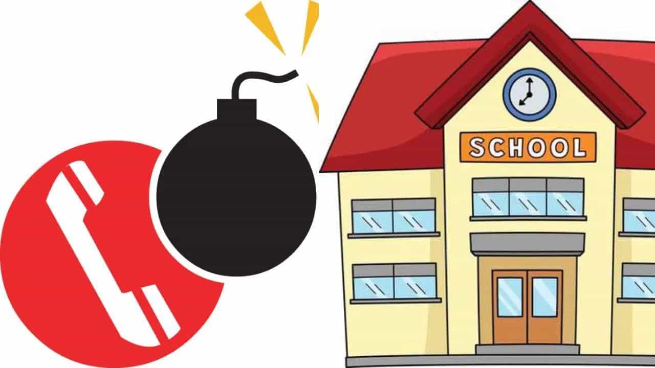 PM ਮੋਦੀ ਦੀ ਜਲੰਧਰ ਫੇਰੀ ਤੋਂ ਪਹਿਲਾਂ 3 ਸਕੂਲਾਂ ਨੂੰ ਬੰਬ ਨਾਲ ਉਡਾਉਣ ਦੀ ਧਮਕੀ, ਅਲਰਟ ਤੇ ਸੁਰੱਖਿਆ ਏਜੰਸੀਆਂ PM ਮੋਦੀ ਦੀ ਜਲੰਧਰ ਫੇਰੀ ਤੋਂ ਪਹਿਲਾਂ 3 ਸਕੂਲਾਂ ਨੂੰ ਬੰਬ ਨਾਲ ਉਡਾਉਣ ਦੀ ਧਮਕੀ, ਅਲਰਟ ਤੇ ਸੁਰੱਖਿਆ ਏਜੰਸੀਆਂ