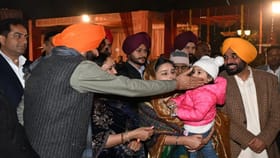 ਪੰਜਾਬ ਲੋਕ ਭਵਨ 'ਚ ਮਨਾਈ ਗਈ ਲੋਹੜੀ,CM ਮਾਨ ਤੇ ਸੈਣੀ ਨੇ ਸਾਂਝੇ ਕੀਤੇ ਖੁਸ਼ੀ ਦੇ ਪਲ