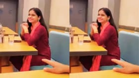 ਵੇਟਰ ਬੁਆਏਫ੍ਰੈਂਡ ਨੂੰ ਸਰਪ੍ਰਾਈਜ ਦੇਣ ਪਹੁੰਚੀ ਗਰਲਫਰੈਂਡ, Video ਹੋਇਆ ਵਾਇਰਲ