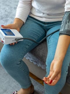 ਸਰਦੀਆਂ ਵਿੱਚ ਬਲੱਡ ਪ੍ਰੈਸ਼ਰ ਨੂੰ ਕੰਟਰੋਲ ਕਰਨ ਲਈ ਖਾਓ ਇਹ ਚੀਜ਼ਾਂ...