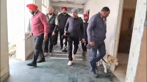 ਪੰਜਾਬ ਦੇ ਡੀਸੀ ਦਫਤਰਾਂ ਨੂੰ ਬੰਬ ਨਾਲ ਉਡਾਉਣ ਦੀ ਧਮਕੀ,ਪੁਲਿਸ ਨੇ ਇਲਾਕਾ ਕੀਤਾ ਸੀਲ