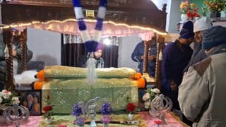 ਜਲੰਧਰ ਦੇ ਪਿੰਡ ਮਾਹਲਾ ‘ਚ ਬੇਅਦਬੀ ਦੀ ਘਟਨਾ, ਸ੍ਰੀ ਗੁਰੂ ਗ੍ਰੰਥ ਸਾਹਿਬ ਜੀ ਦੇ ਅੰਗ ਪਾੜ ਕੇ ਸੁੱਟੇ ਗਏ